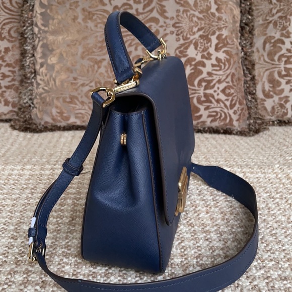 Michael Kors Bridgette MD TH Messenger Navy - Picture 2 of 16